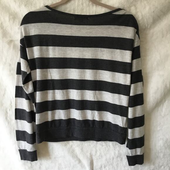 Forever 21 Gray and White Striped Long Sleeve Top - Picture 12 of 15